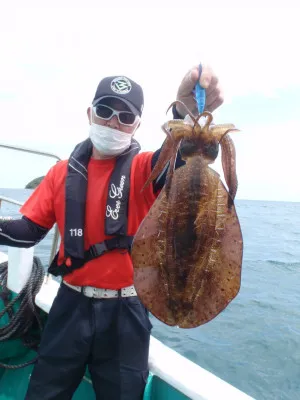 釣り船 久勝丸の2022年6月8日(水)4枚目の写真