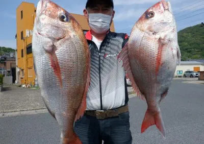 丸銀釣りセンターの2022年5月14日(土)3枚目の写真