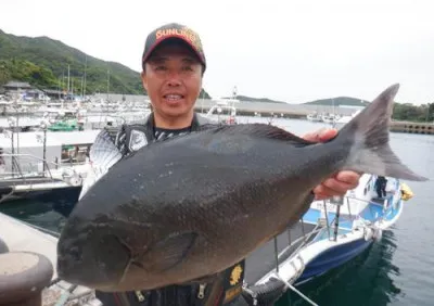 丸銀釣りセンターの2022年5月16日(月)5枚目の写真