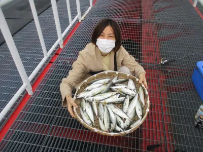 尼崎市立魚つり公園の2022年10月12日(水)1枚目の写真
