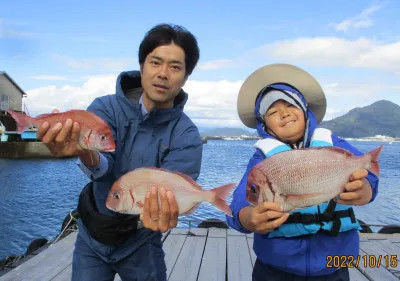 岩崎レンタルボート(岩崎つり具店)の2022年10月15日(土)1枚目の写真