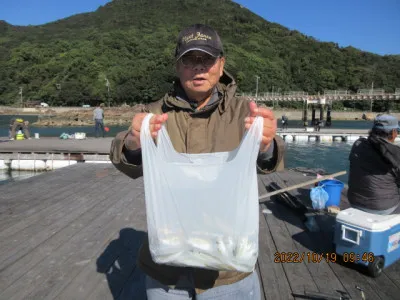 由良海つり公園&釣堀ランドの2022年10月19日(水)3枚目の写真