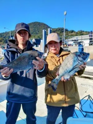 瀬渡し 浜栄丸の2022年10月29日(土)1枚目の写真