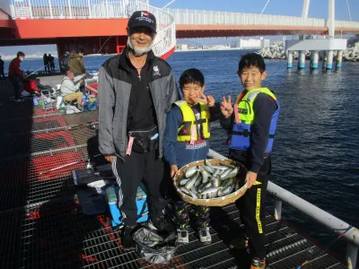 尼崎市立魚つり公園の2022年11月27日(日)1枚目の写真