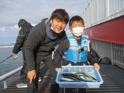 尼崎市立魚つり公園の2022年12月1日(木)1枚目の写真