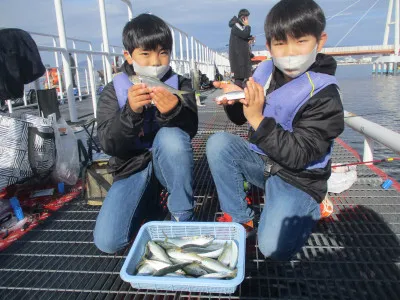 尼崎市立魚つり公園の2022年12月5日(月)1枚目の写真