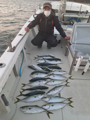 釣り船くわだの2022年12月7日(水)2枚目の写真