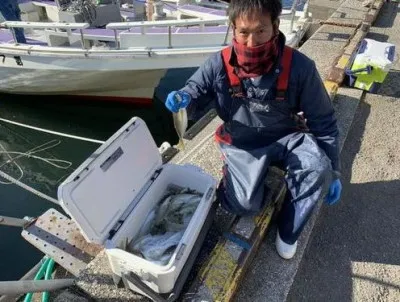 三喜丸釣船店の2022年12月16日(金)4枚目の写真