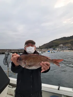 釣り船くわだの2023年1月17日(火)2枚目の写真