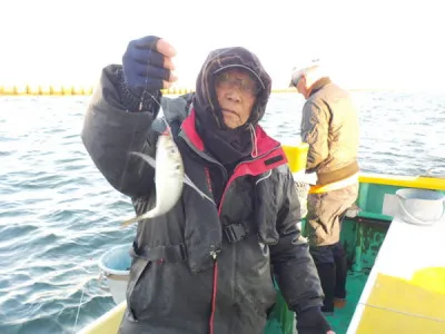 打木屋釣船店の2022年12月16日(金)3枚目の写真