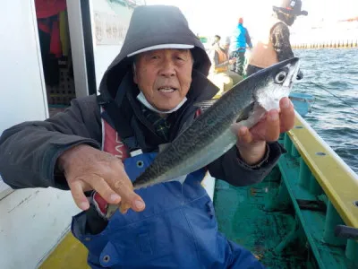 打木屋釣船店の2022年12月16日(金)5枚目の写真