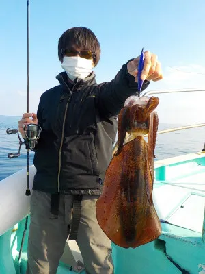 釣り船 久勝丸の2023年1月7日(土)3枚目の写真