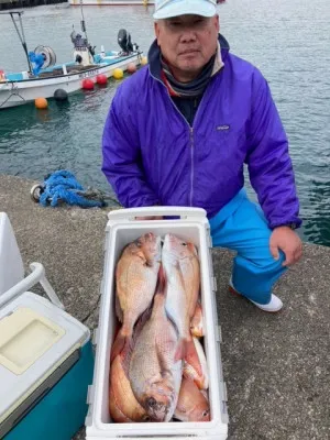 釣り船 黒潮丸の2023年2月1日(水)2枚目の写真