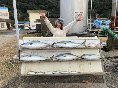 大島フィッシングの2023年2月1日(水)1枚目の写真