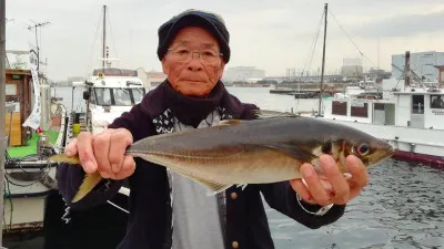 泉佐野マリンライフ（仁王丸・宝来丸・黒潮丸）の2023年2月18日(土)1枚目の写真