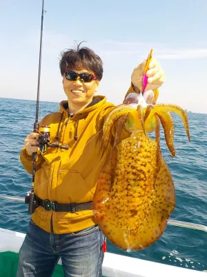 釣り船 久勝丸の2023年4月1日(土)1枚目の写真