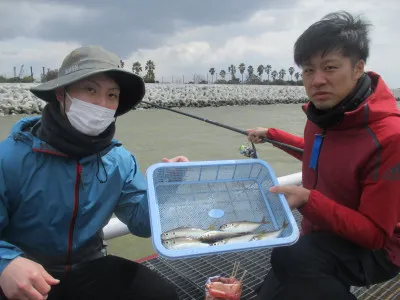 尼崎市立魚つり公園の2023年4月8日(土)3枚目の写真