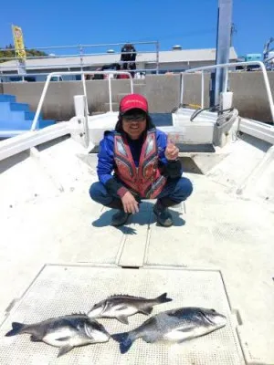 瀬渡し 浜栄丸の2023年4月9日(日)3枚目の写真