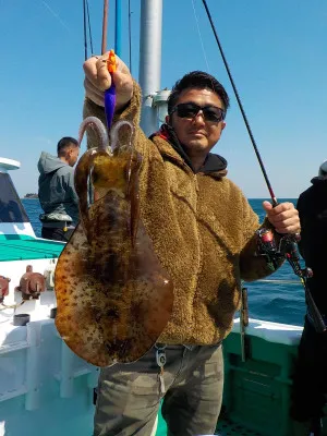 釣り船 久勝丸の2023年4月9日(日)5枚目の写真