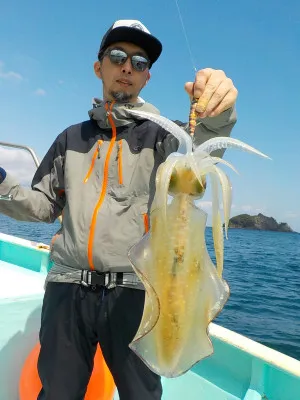 釣り船 久勝丸の2023年4月10日(月)3枚目の写真