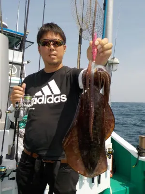 釣り船 久勝丸の2023年4月21日(金)4枚目の写真