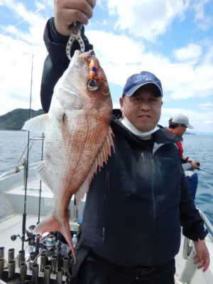 西岡遊漁の2023年4月26日(水)5枚目の写真