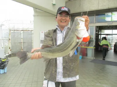 尼崎市立魚つり公園の2023年4月29日(土)1枚目の写真