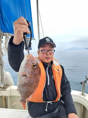 釣り船くわだの2023年4月29日(土)4枚目の写真