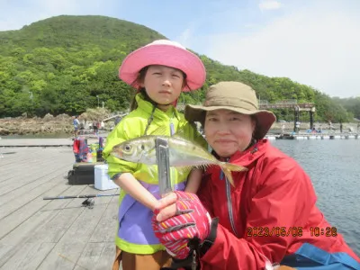 由良海つり公園&釣堀ランドの2023年5月5日(金)1枚目の写真
