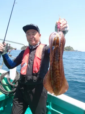 釣り船 久勝丸の2023年5月3日(水)4枚目の写真