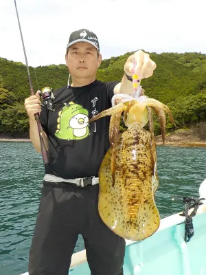 釣り船 久勝丸の2023年6月7日(水)3枚目の写真