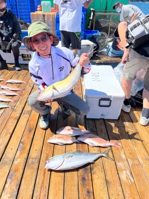 海上釣堀 辨屋の2023年7月29日(土)5枚目の写真