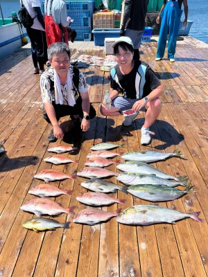 海上釣堀 辨屋の2023年8月1日(火)2枚目の写真