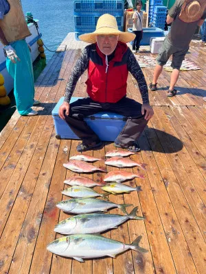 海上釣堀 辨屋の2023年8月1日(火)3枚目の写真