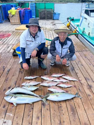 海上釣堀 辨屋の2023年8月4日(金)5枚目の写真