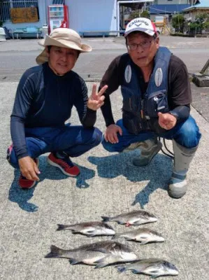 瀬渡し 浜栄丸の2023年8月14日(月)2枚目の写真