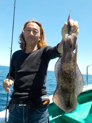 釣り船 久勝丸の2023年7月16日(日)2枚目の写真