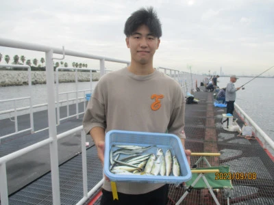 尼崎市立魚つり公園の2023年9月8日(金)1枚目の写真