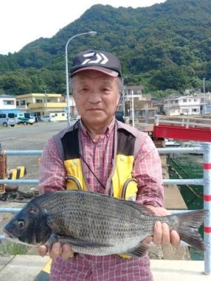 瀬渡し 浜栄丸の2023年9月15日(金)1枚目の写真