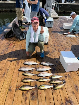 海上釣堀 辨屋の2023年9月13日(水)1枚目の写真