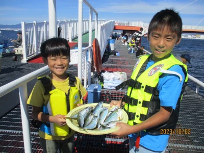 尼崎市立魚つり公園の2023年10月2日(月)1枚目の写真