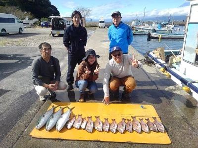 海上つり堀まるやの2023年10月10日(火)1枚目の写真