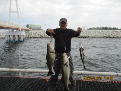 尼崎市立魚つり公園の2023年10月20日(金)1枚目の写真