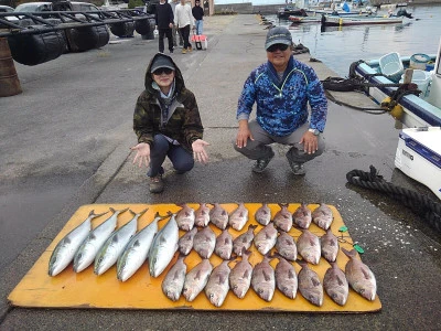 海上つり堀まるやの2023年10月25日(水)1枚目の写真