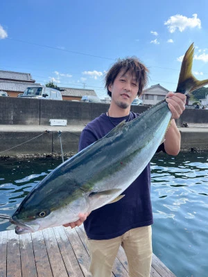 海上釣堀 辨屋の2023年10月28日(土)4枚目の写真