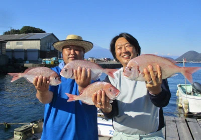 岩崎レンタルボート(岩崎つり具店)の2023年11月1日(水)1枚目の写真
