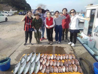 海上つり堀まるやの2023年11月5日(日)1枚目の写真