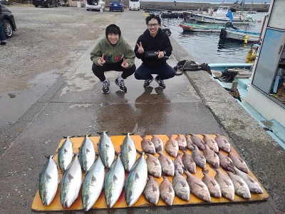 海上つり堀まるやの2023年11月15日(水)1枚目の写真