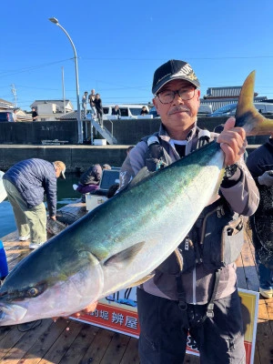 海上釣堀 辨屋の2023年11月19日(日)2枚目の写真