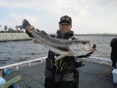 尼崎市立魚つり公園の2023年11月24日(金)1枚目の写真